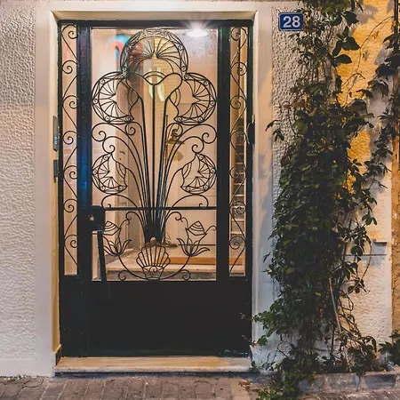 Luxury With Acropolis View Terrace And Jacuzzi In The Heart Of - Living Stone Azurite Apartmán Atény